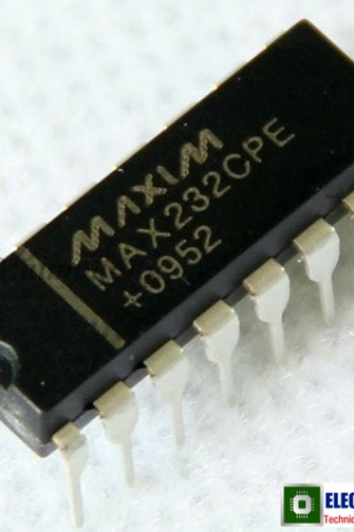 MAX232